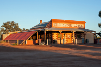 Silverton Hotel New South Wales. Photographed by Norman Allchin. Image via Shutterstock.