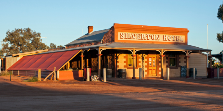 The 9 Best Australian Country Pubs Visit For Lunch – Hunter and Bligh