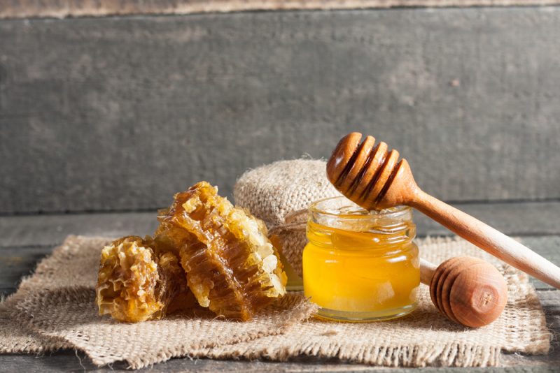 honey with honeycomb