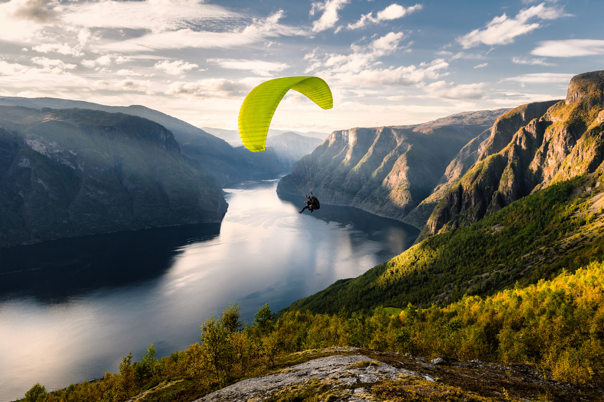 9 Unmissable Paragliding Locations around Australia. The best paragliding destinations in Australia. Photographed by framedbythomas. Image via Shutterstock.