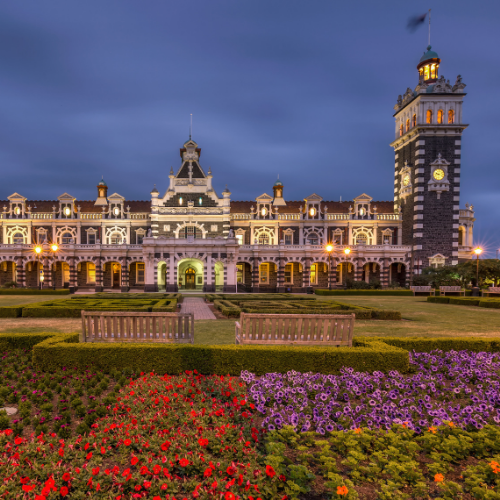 <strong>Dunedin Railway Station</strong>, Dunedin, New Zealand