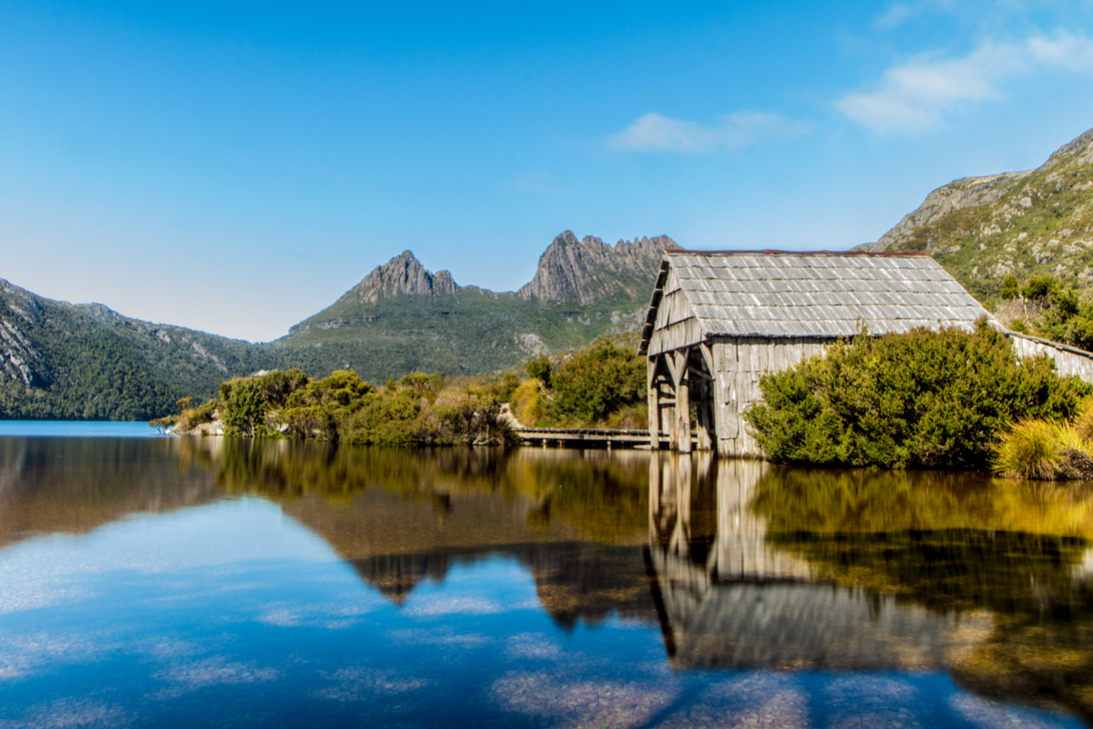 Cradle Mountain Tasmania. Photographed by Katie Stevens Photography. Image via Shutterstock.
