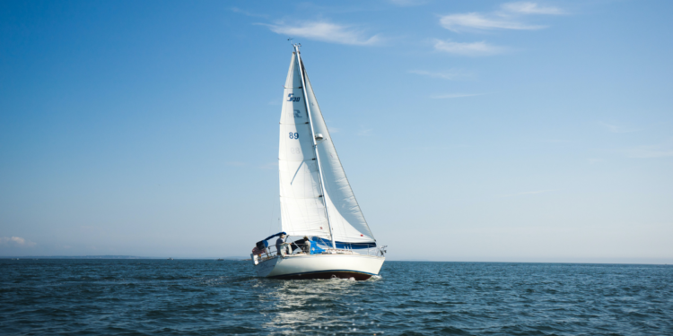 The Top 10 Sailing Destinations in Australia. Photographed by Evan Smogor. Image via Unsplash.