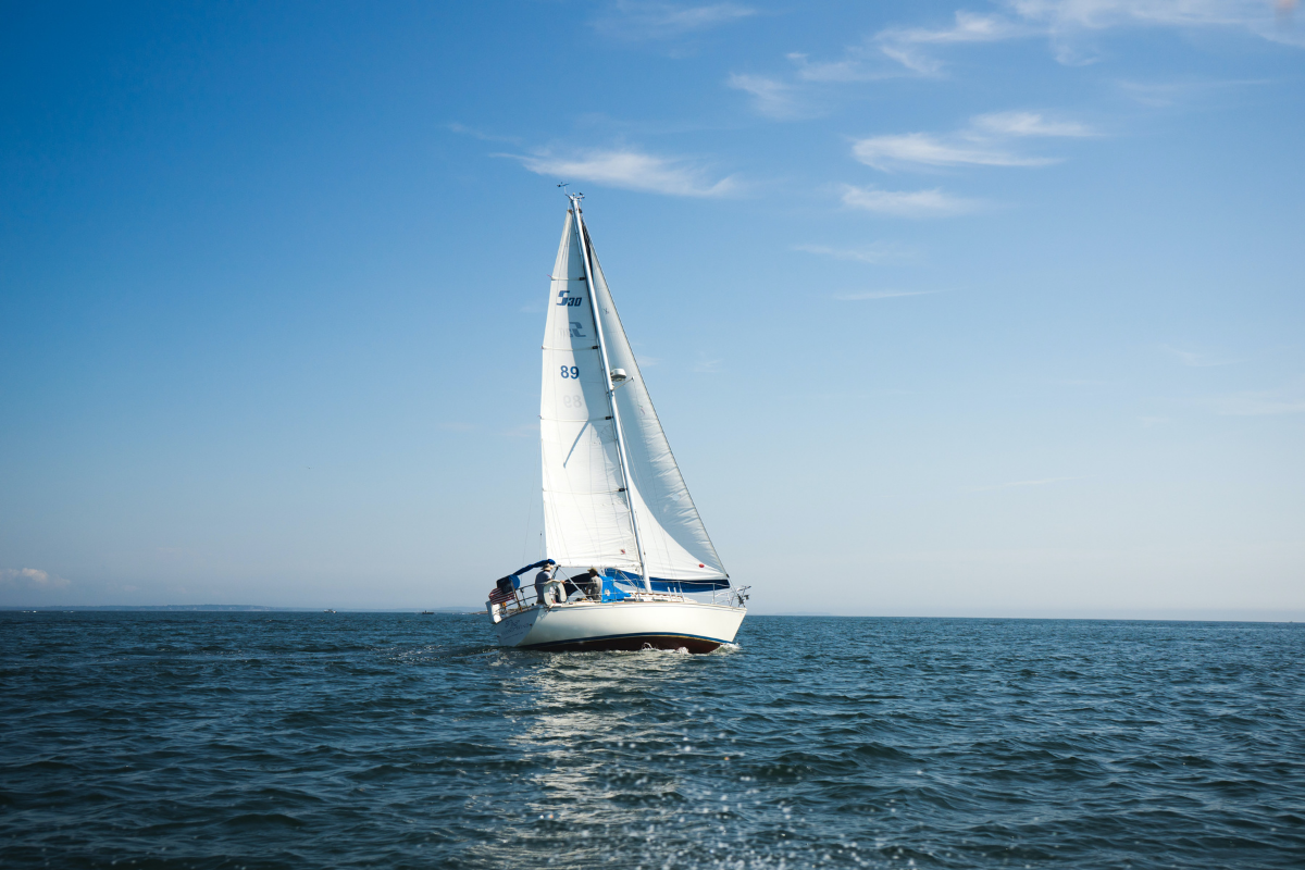 The Top 10 Sailing Destinations in Australia. Photographed by Evan Smogor. Image via Unsplash.