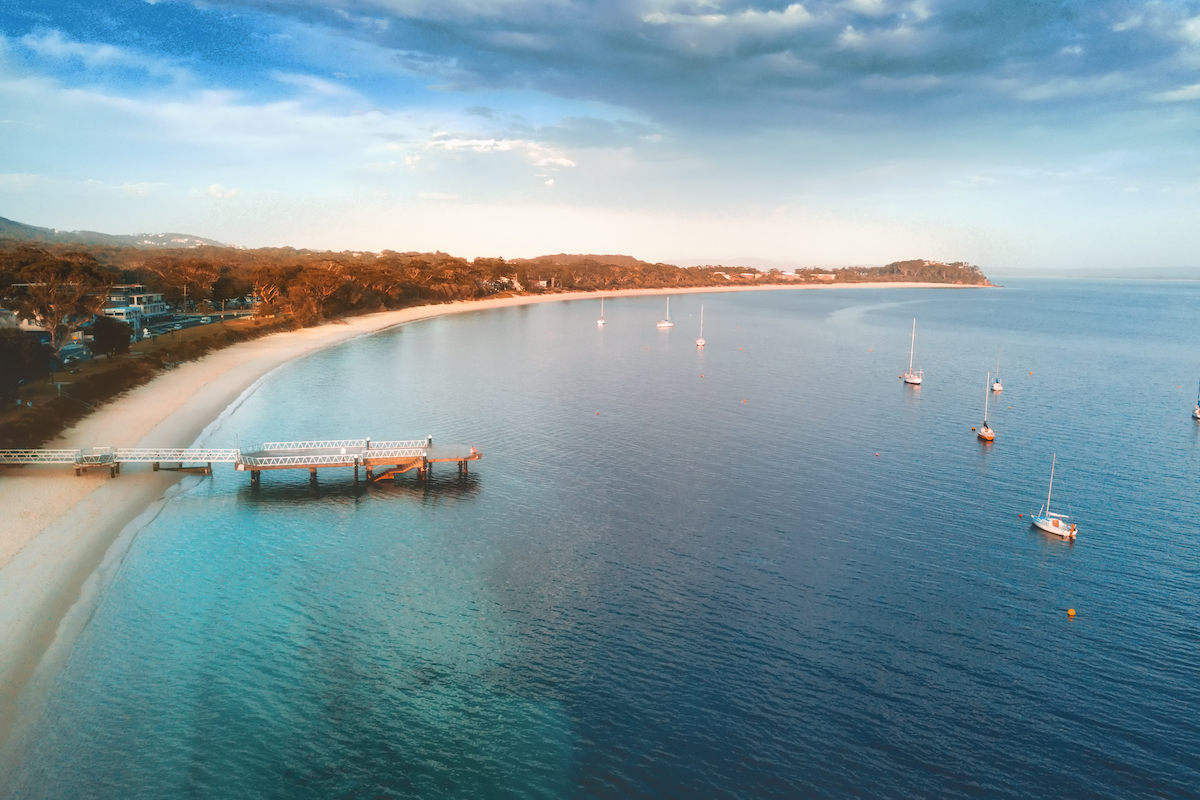 The Weekender Travel Guide to Port Stephens, New South Wales. Shoal Bay, Port Stephens. Image by Leah-Anne Thompson via Shutterstock.