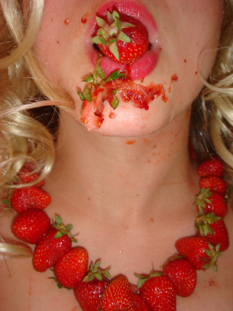 Hannah Raisin, Strawberry Sunday, 2010, single channel video 30 sec. Image supplied