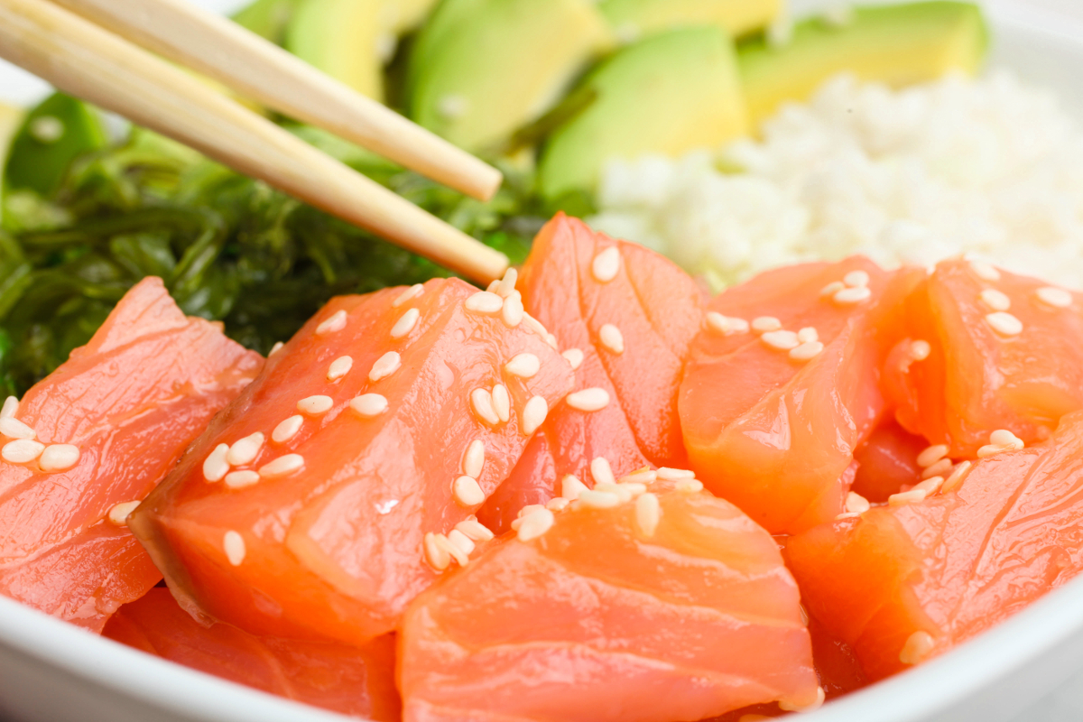 Poke Bowl Fish Salad. Image by Studio KIWI via Shutterstock.