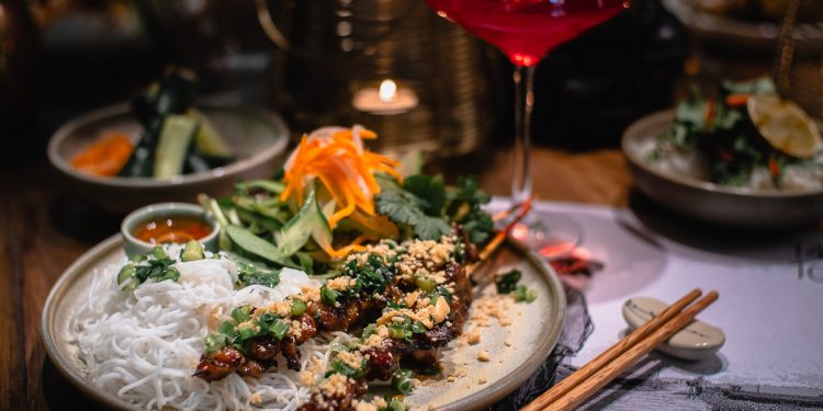 14 North 108 East Lunch Bowl - Vermicelli, Lemongrass Pork, Lime and Chilli Sauce. Image: Supplied