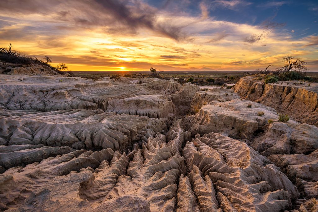 Mungo National Park. Image via Nick Fox, purchased.