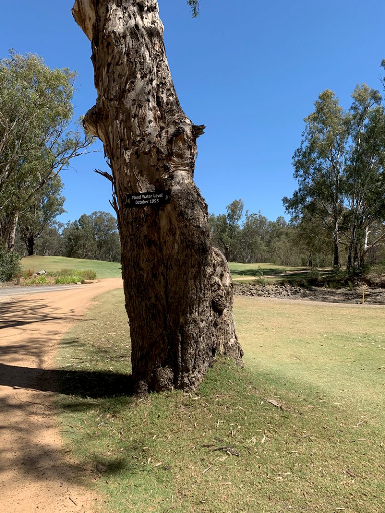 Yarrawonga Mulwala Golf Club Resort. Flood Level sign. Image via Rebecca Cherote for Hunter and Bligh