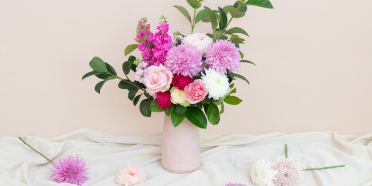 Mother's Day 2022 Australia's 6 Best Online Flower Delivery Services. Daily Blooms. Image supplied.