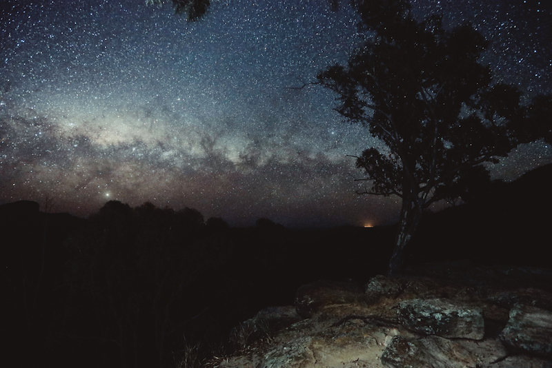 Dark Sky Park, Warrumbungle National Park. Image via: Thesimonbennett
