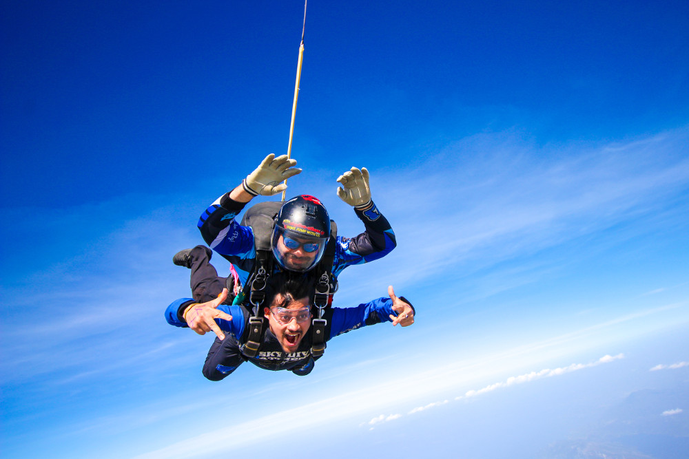 Skydive. Photographed by Shashank Agarwal. Sourced via Shutterstock