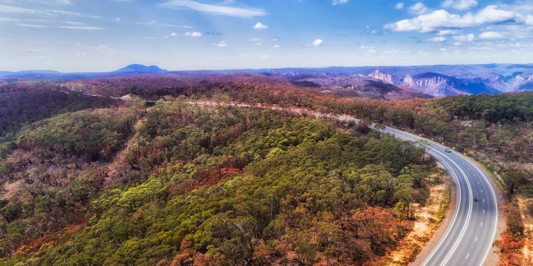 Bells Line of Road, Blue Mountains. Photographed by Taras Vyshnya. Image via Shutterstock