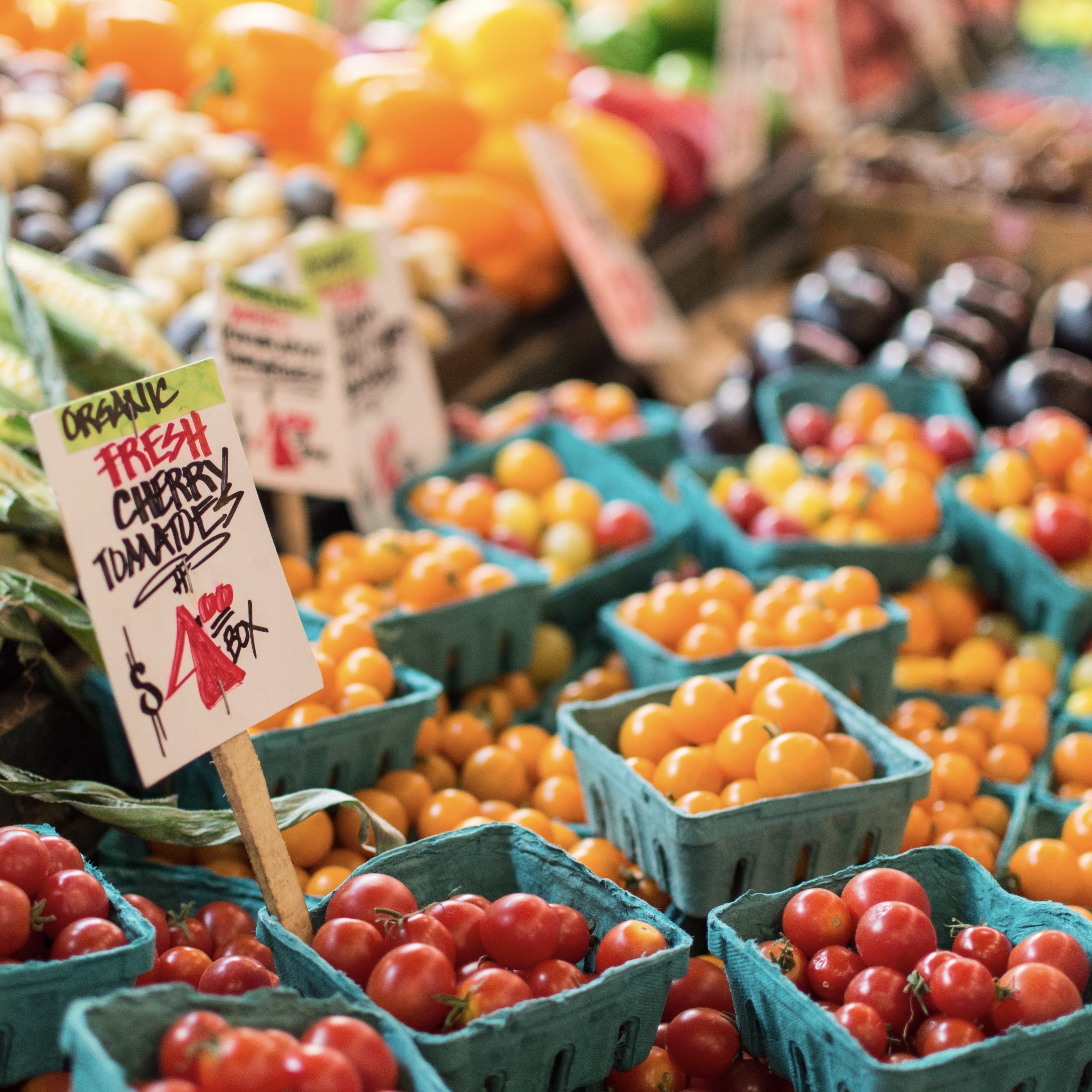 <strong>Saturday Fresh Market</strong>