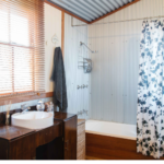 Bathroom Interior at Tommerup's Dairy Farm, Queensland. Photographed by Susie Cunningham. Image supplied.