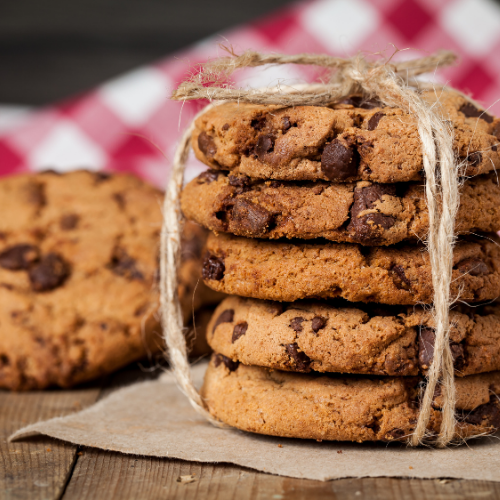 <strong>8.</strong> Bake choc chip cookies 