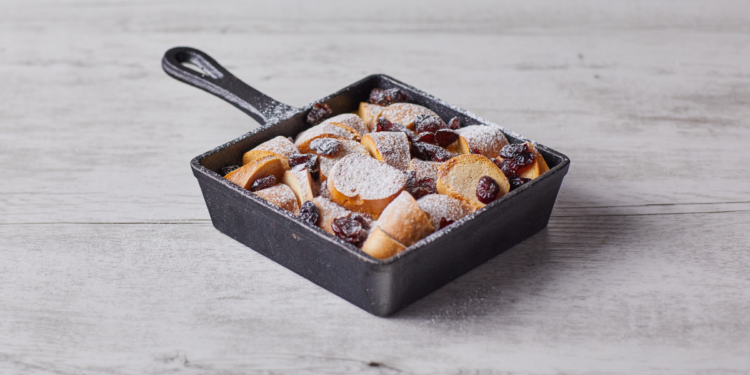 Lakanto Cinnamon Bagel Bread and Butter Pudding Recipe. Image supplied.