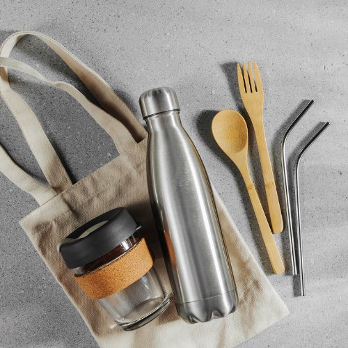 <strong>4. Avoid Single-Use Plastics</strong>