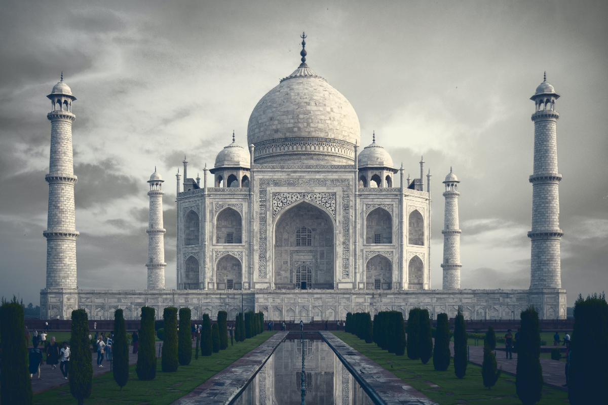 Taj Mahal, Agra, India. Photographed by Shashidhar S. Image via Unsplash.