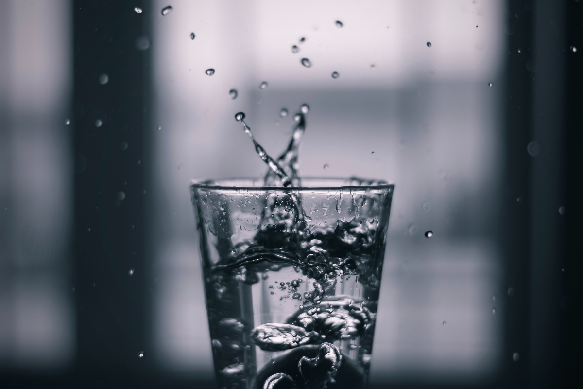 Uncovering Australia's Alcohol Consumption For Dry July and Beyond. Photographed by Andrew Ren. Image via Unsplash.