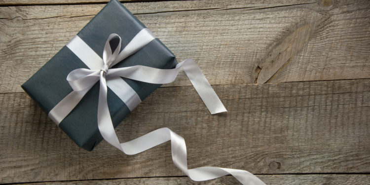 10 Best Gifts Ultimate Father's Day Gift Guide for 2021. Gift box. Photographed by Lazhko Svetlana. Image via Shutterstock.