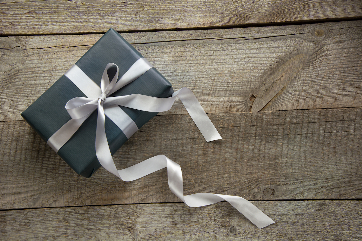 10 Best Gifts Ultimate Father's Day Gift Guide for 2021. Gift box. Photographed by Lazhko Svetlana. Image via Shutterstock.