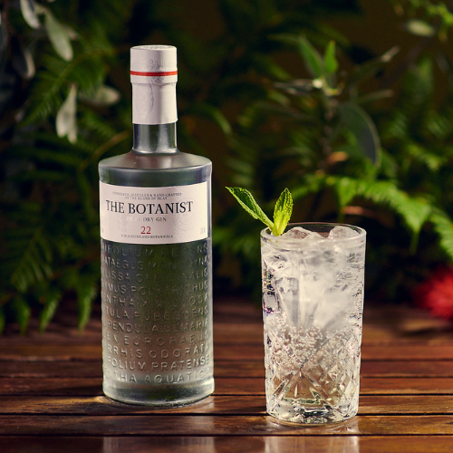 <strong>Two Island Gin & Tonic</strong>