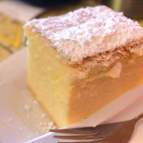 <strong>Vanilla Slice Cafe</strong>