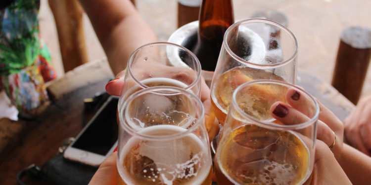 Top 10 Australian Made Craft Beers and Ciders For Summer 2021. Photographed by Giovanna Gomes. Image via Unsplash.