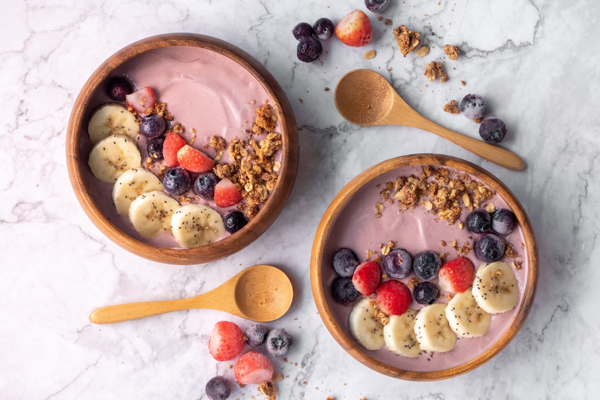 5 Best Places to Get an Açaí Bowl in Brisbane 2022. Photographed by Vicky Ng. Image via Unsplash.