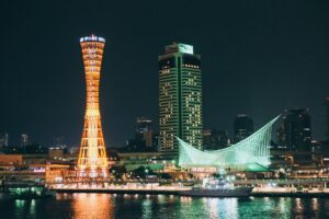 Kobe skyline. Photography by Note Thanum. Image via Unsplash