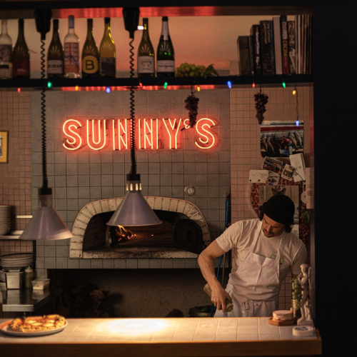 <strong>Sunny's Pizza</strong>