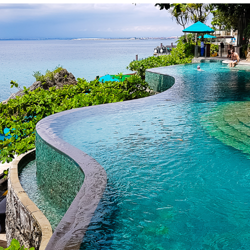 <strong>Four Seasons Resort Bali at Jimbaran Bay</strong>