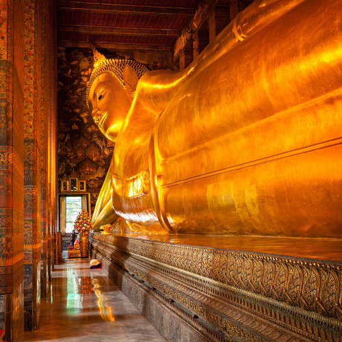 <strong>Bask in awe at Wat Pho</strong>