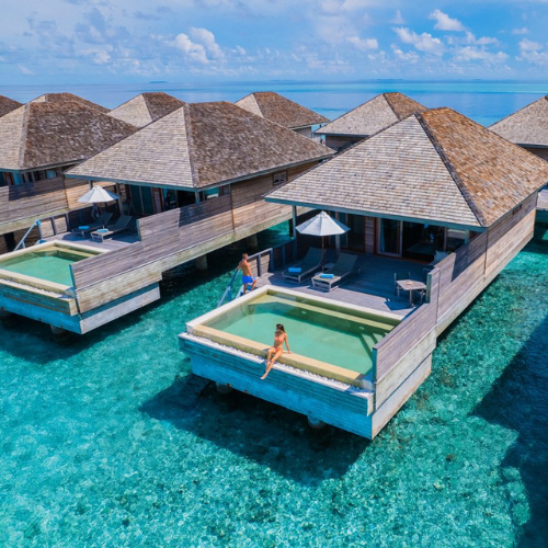 <strong>Hurawalhi Resort, </strong>Maldives