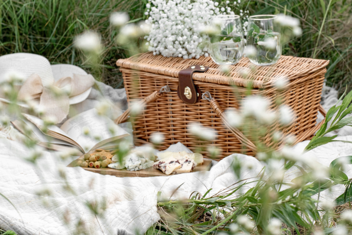 Picnic at a park. Photography by Evangelina Silina. Image via Unsplash