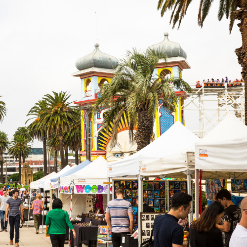 <strong>St Kilda Esplanade Market</strong>