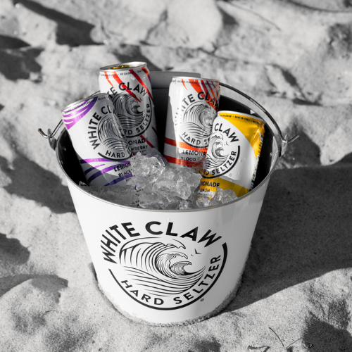 <strong>White Claw REFRESHR</strong>