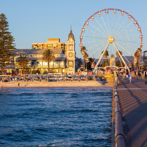 <strong>Glenelg Beach</strong>