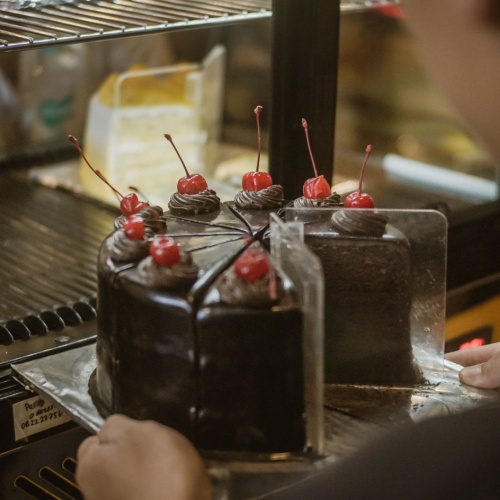 <strong>Black Velvet Cakes</strong>