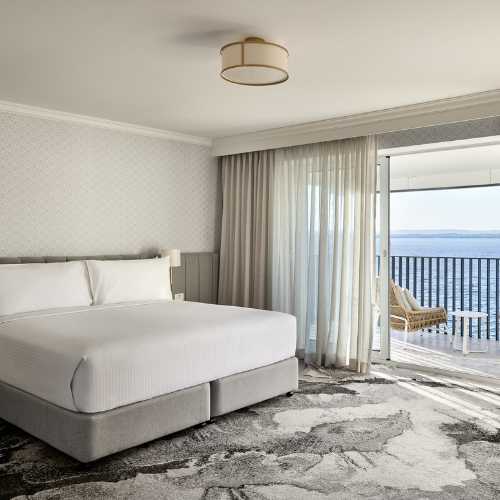 <strong>The Beachcomber Hotel & Resort</strong>