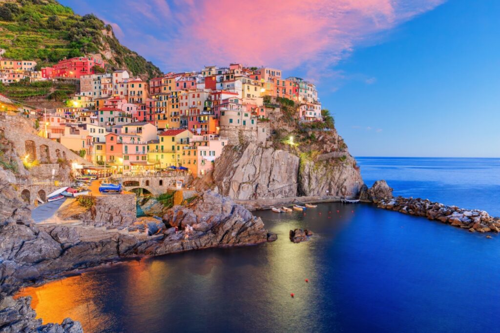 Cinque Terre Coastline. Photography by SCStock via Shutterstock